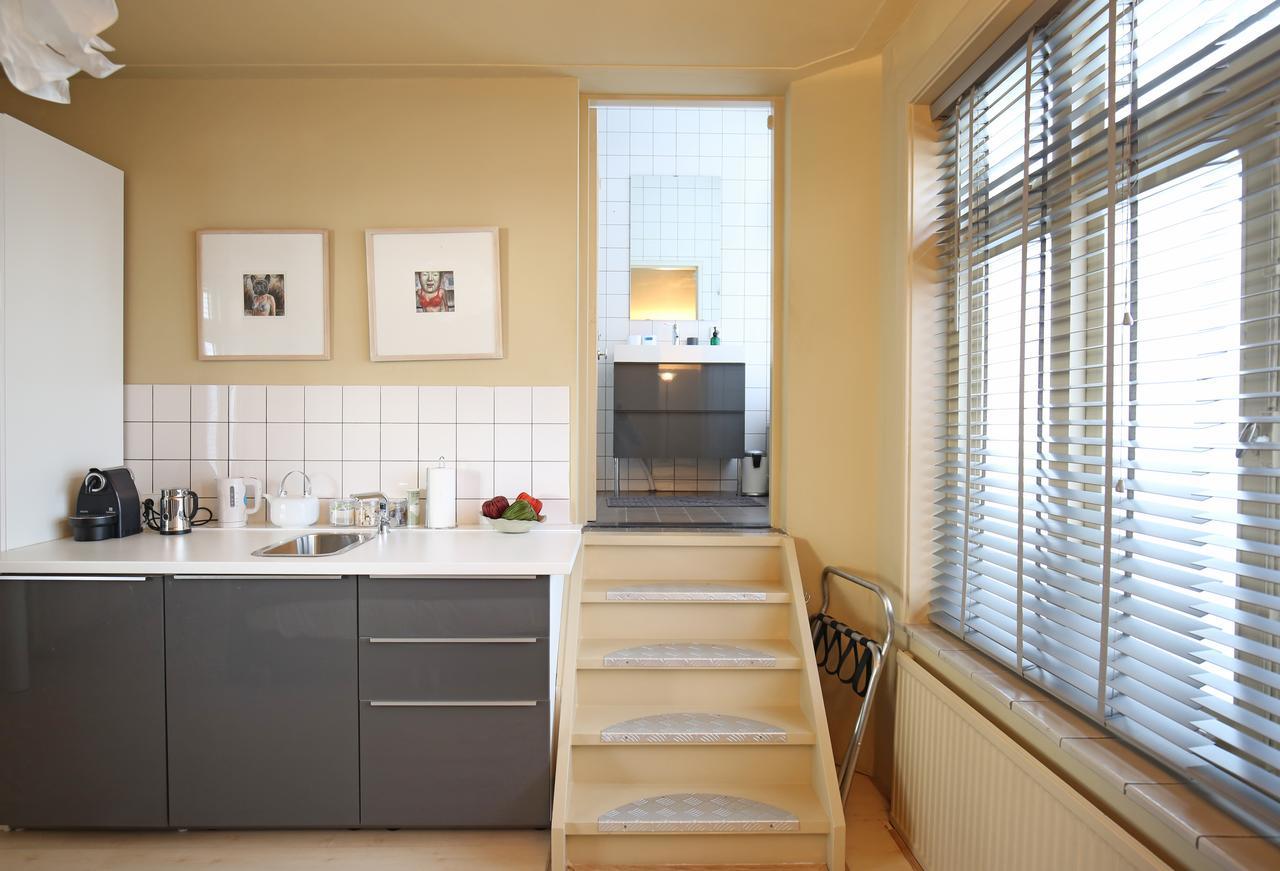 Canal Studio Apartment Amsterdam Eksteriør billede